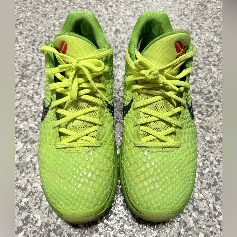 Nike Lime Green Athletic Shoes